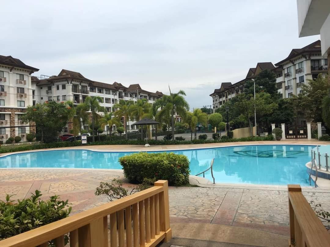 Ri'S One Oasis W Free Pool Back Of Sm City Mall Davao City Kültér fotó