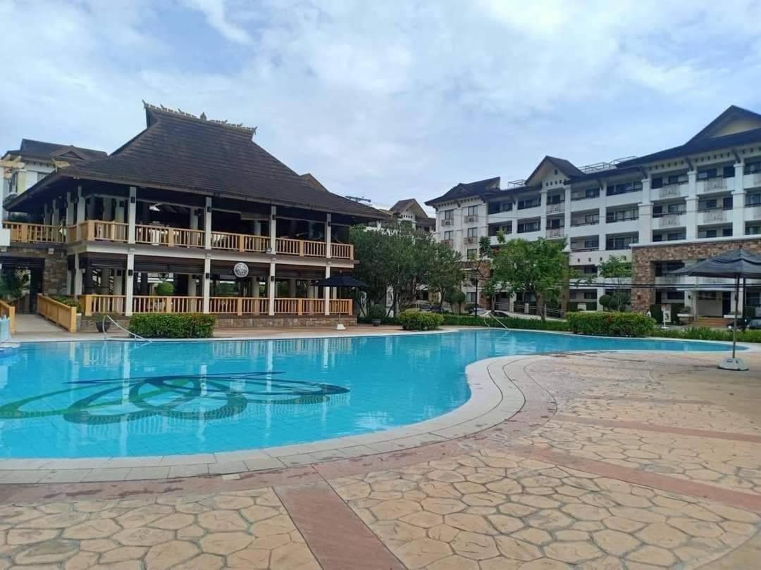 Ri'S One Oasis W Free Pool Back Of Sm City Mall Davao City Szoba fotó